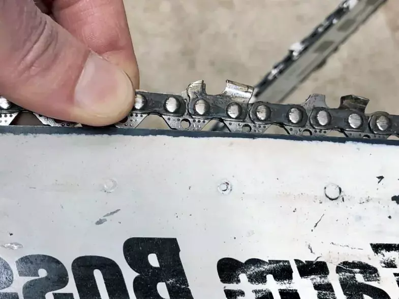 Checking the Chainsaw Chain