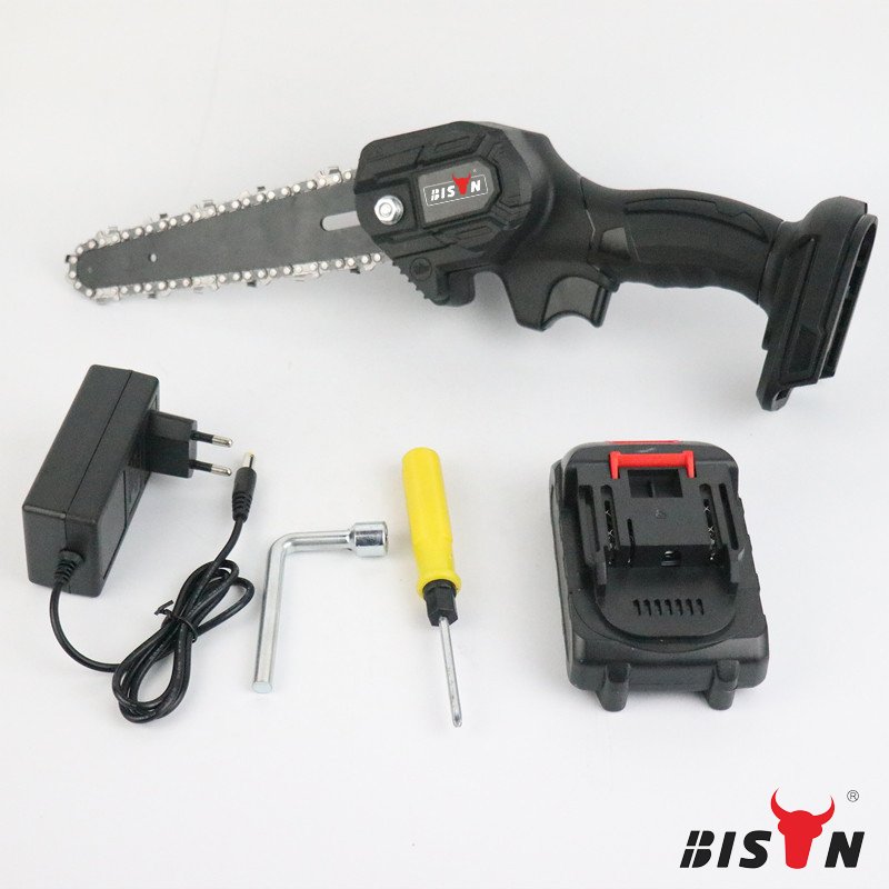 4 inch mini chainsaw tare da baturi