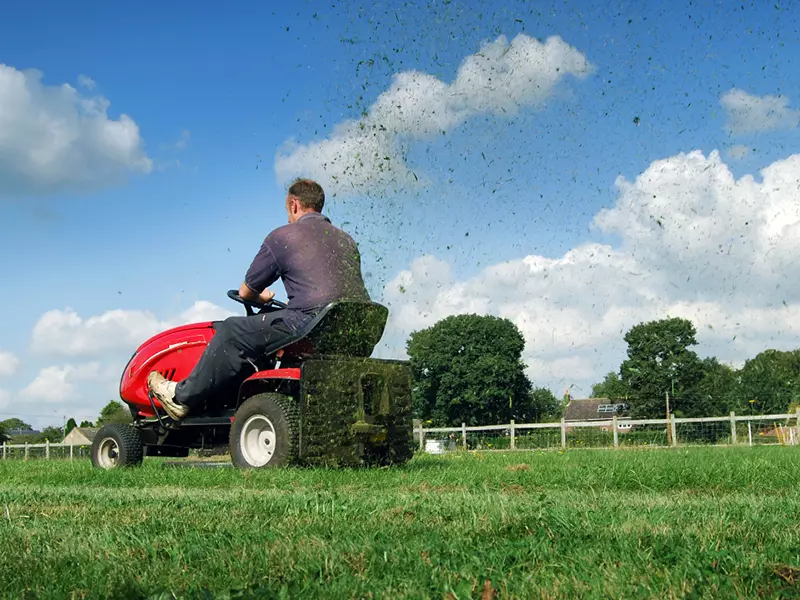 Ride-on Brush Cutter